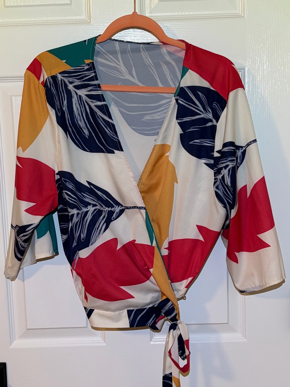 Vibrant Tropical Leaf Print Wrap Top in Red, Navy & Mustard. Fits XL Up To 3X